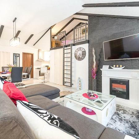 Tranquility And Nature In 4 Bedroom With Sea View Mokošica Eksteriør billede