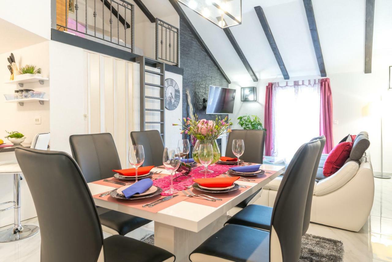 Tranquility And Nature In 4 Bedroom With Sea View Mokošica Eksteriør billede