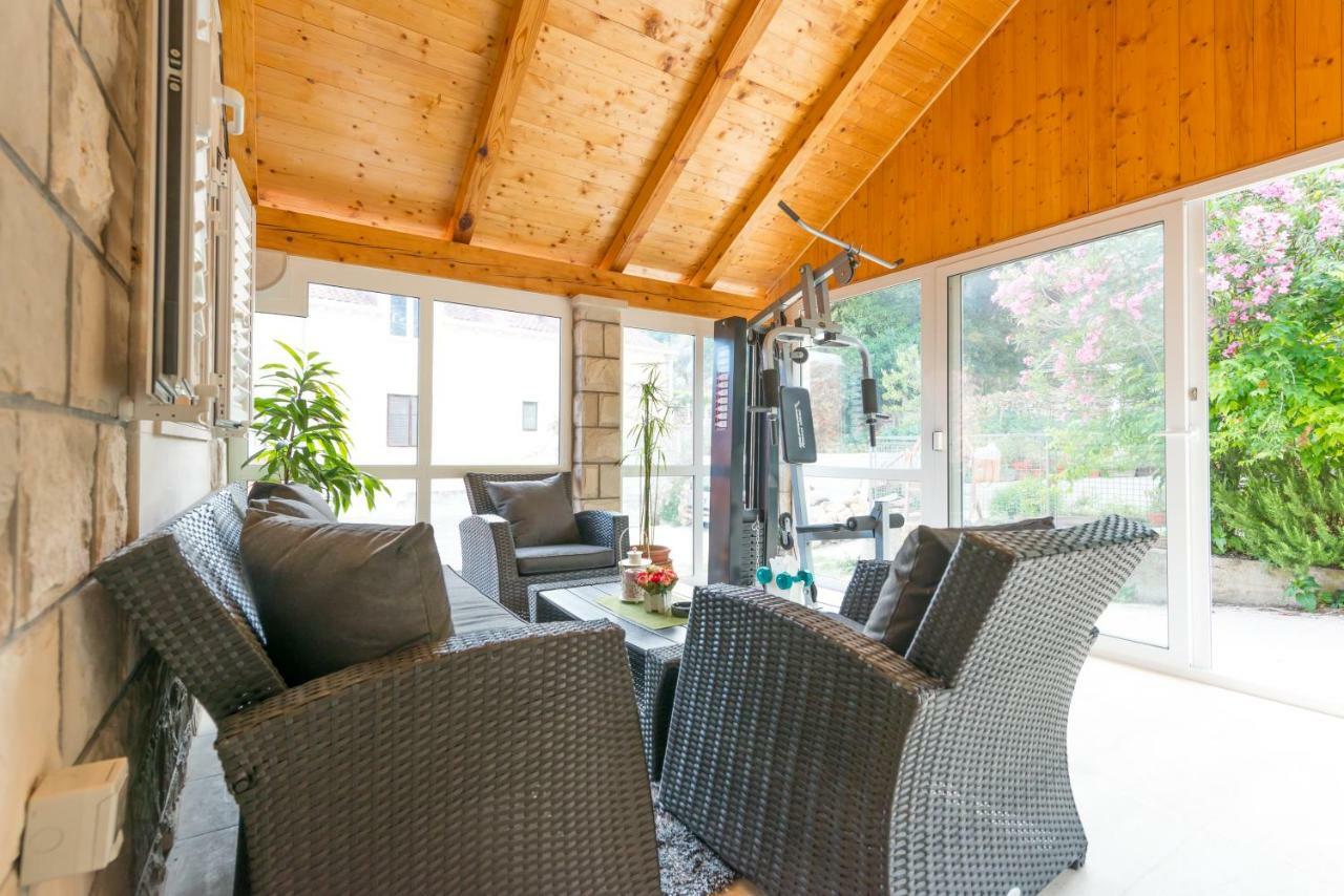 Tranquility And Nature In 4 Bedroom With Sea View Mokošica Eksteriør billede