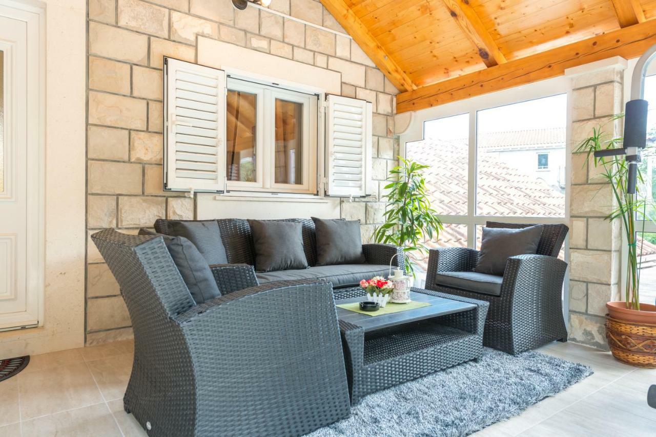 Tranquility And Nature In 4 Bedroom With Sea View Mokošica Eksteriør billede