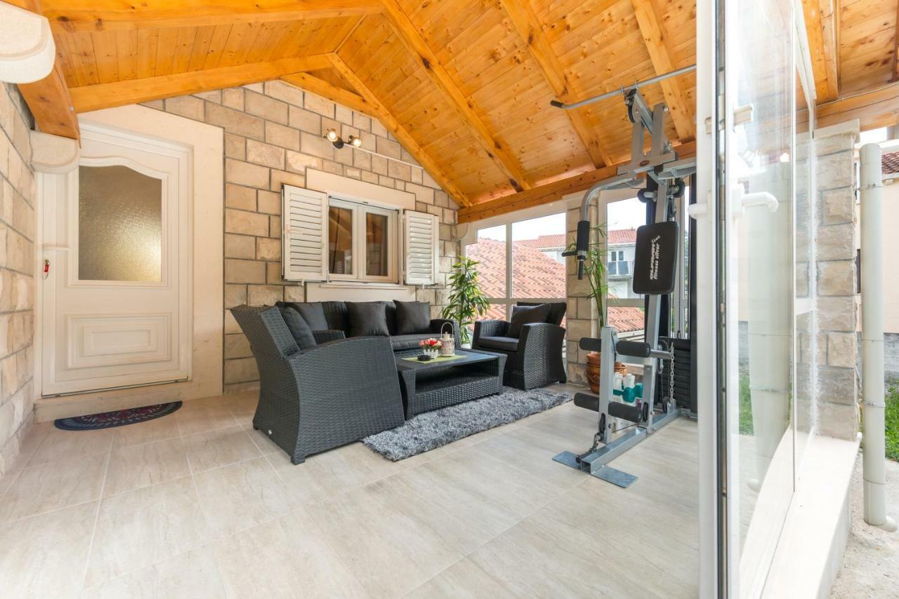 Tranquility And Nature In 4 Bedroom With Sea View Mokošica Eksteriør billede