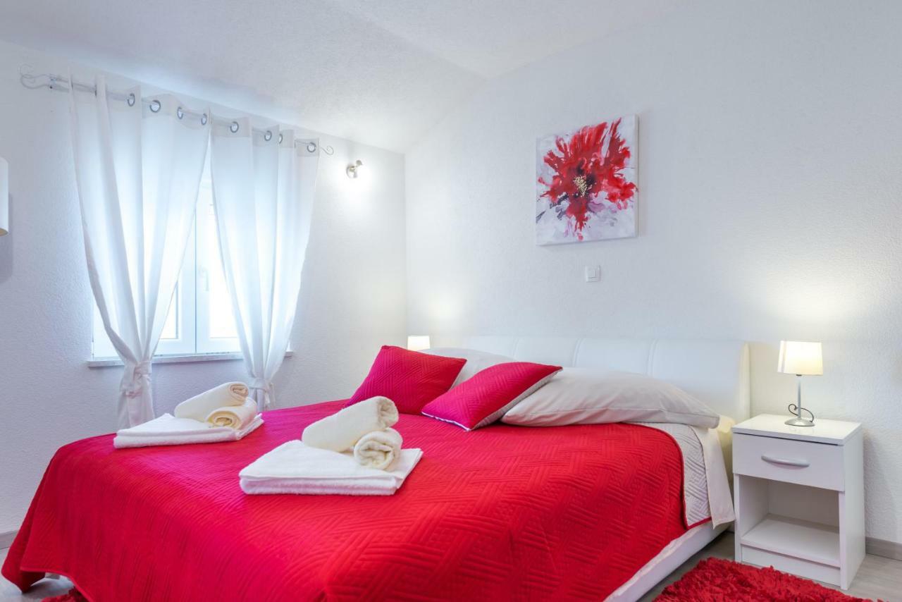 Tranquility And Nature In 4 Bedroom With Sea View Mokošica Eksteriør billede