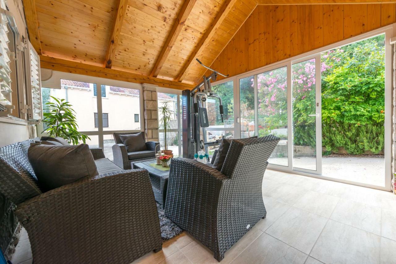 Tranquility And Nature In 4 Bedroom With Sea View Mokošica Eksteriør billede